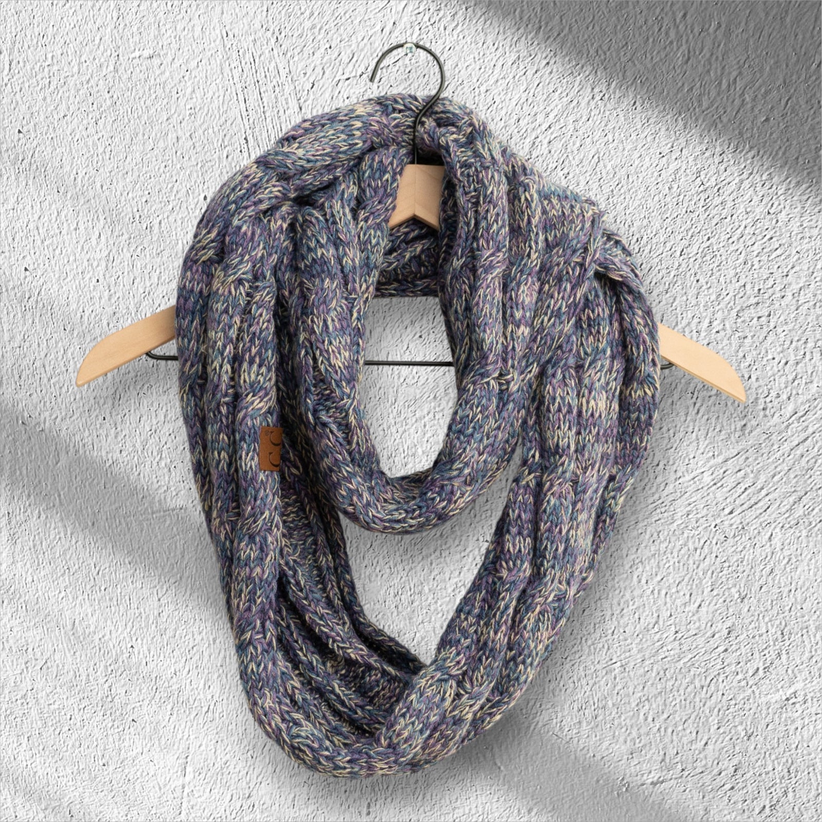 CC Comfy Infinity Scarf | 2-Tone
