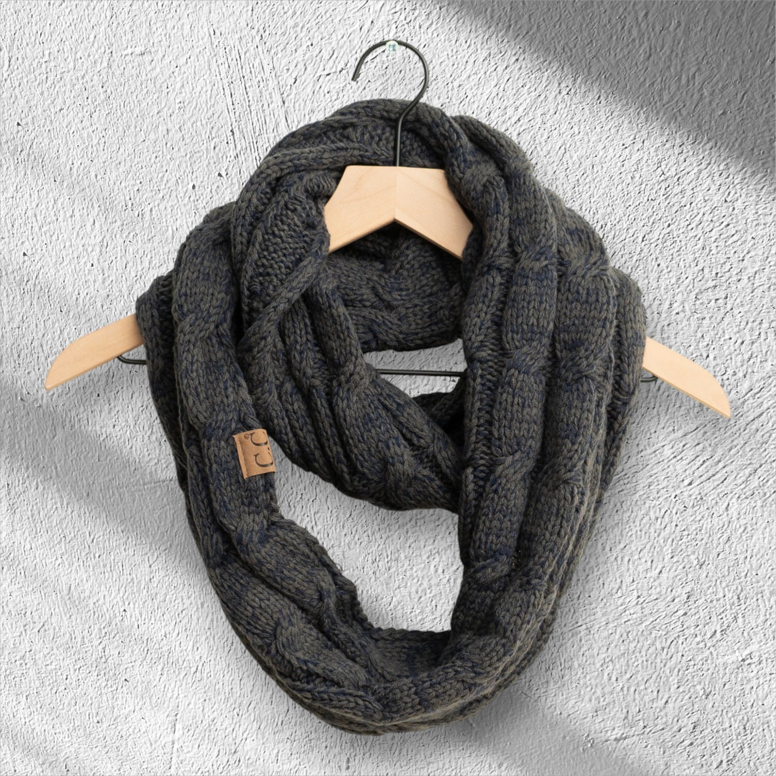 CC Comfy Infinity Scarf | 2-Tone
