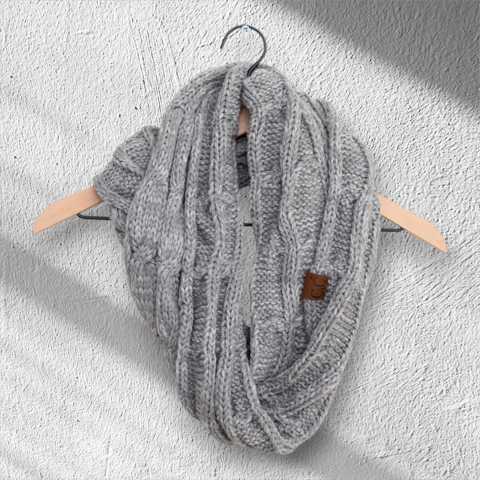 CC Comfy Infinity Scarf | 2-Tone
