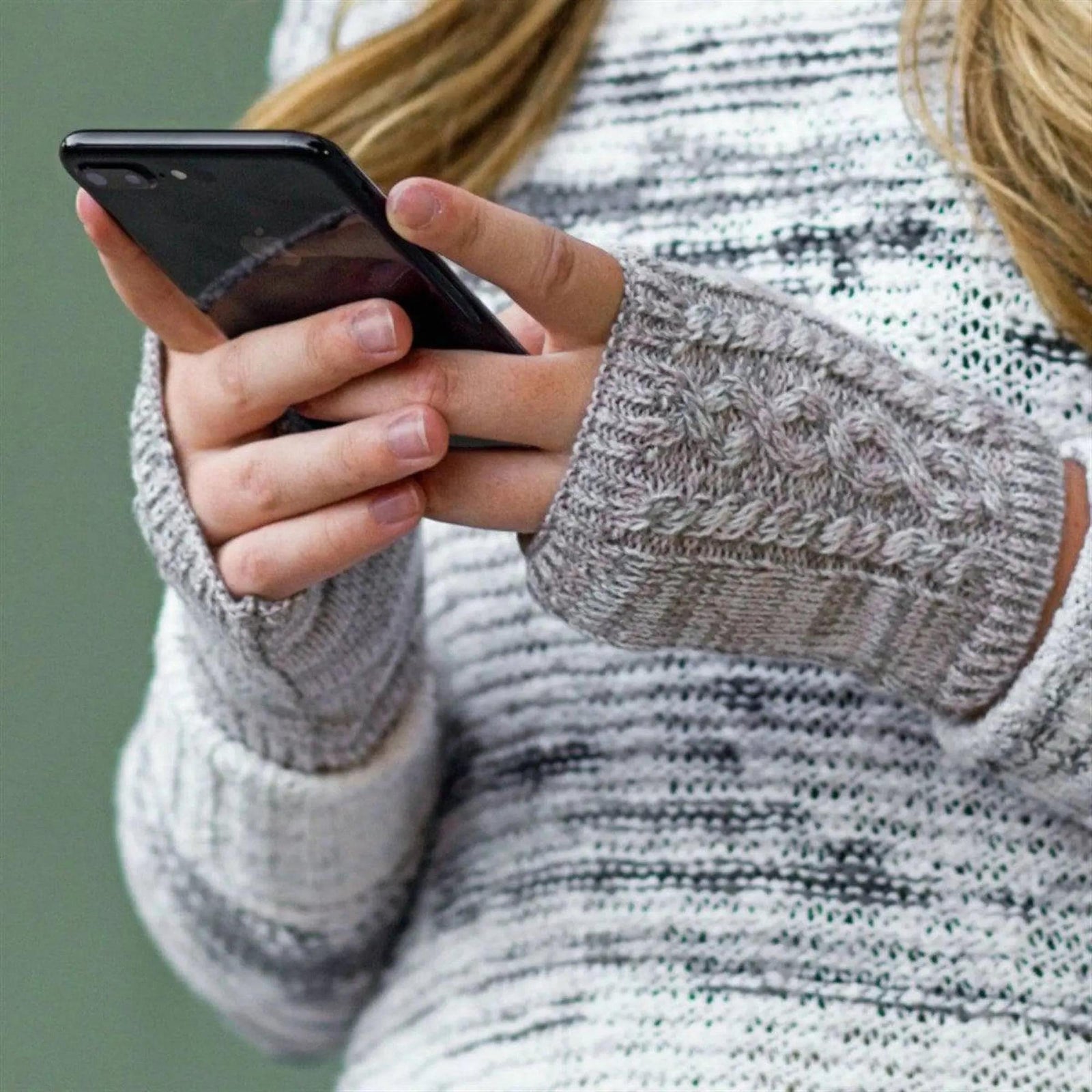 CC Touchscreen Glove w/ Cuff & Pom - Truly Contagious