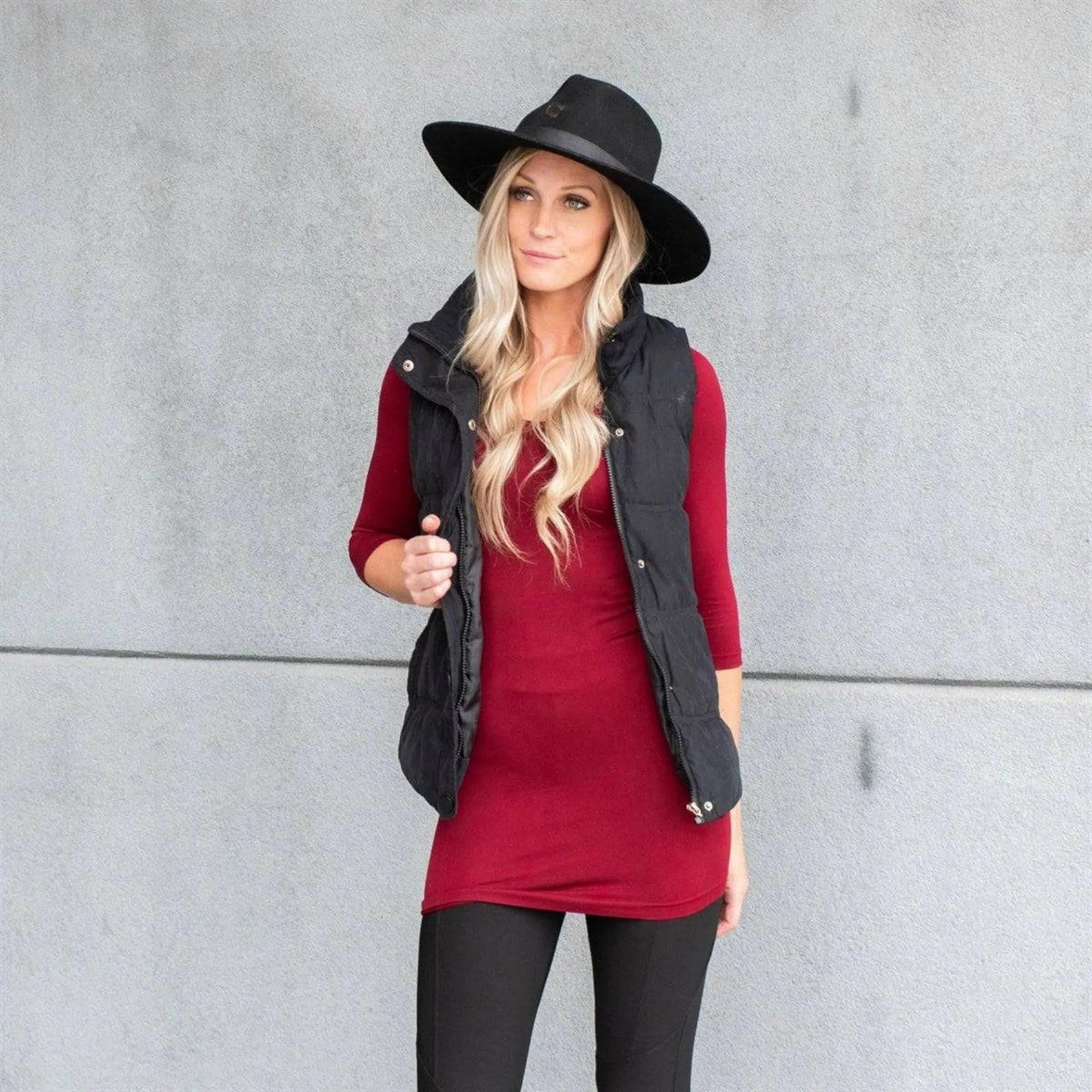 Compression 3/4 Sleeve Layering Basic - Truly Contagious