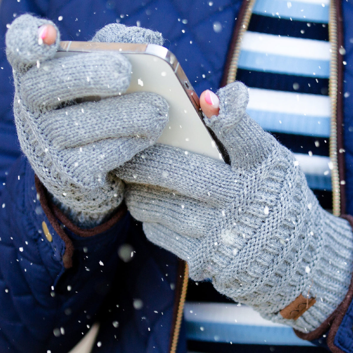 C.C® Touchscreen Compatible Gloves - Cable Knit Winter Gloves for Women & Men