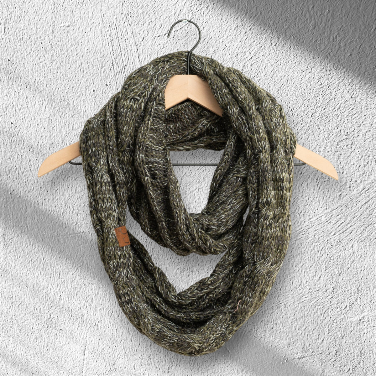CC Comfy Infinity Scarf | 2-Tone