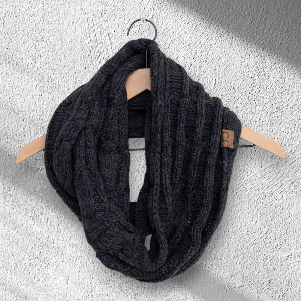 CC Comfy Infinity Scarf | 2-Tone
