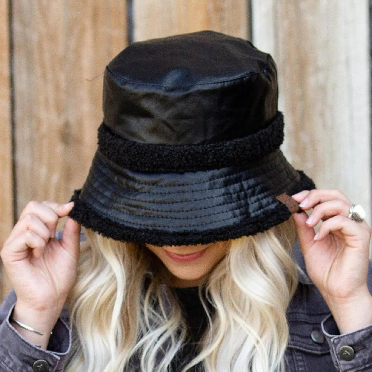 CC Sherpa Accent Reversible Bucket | Cold Weather - Truly Contagious