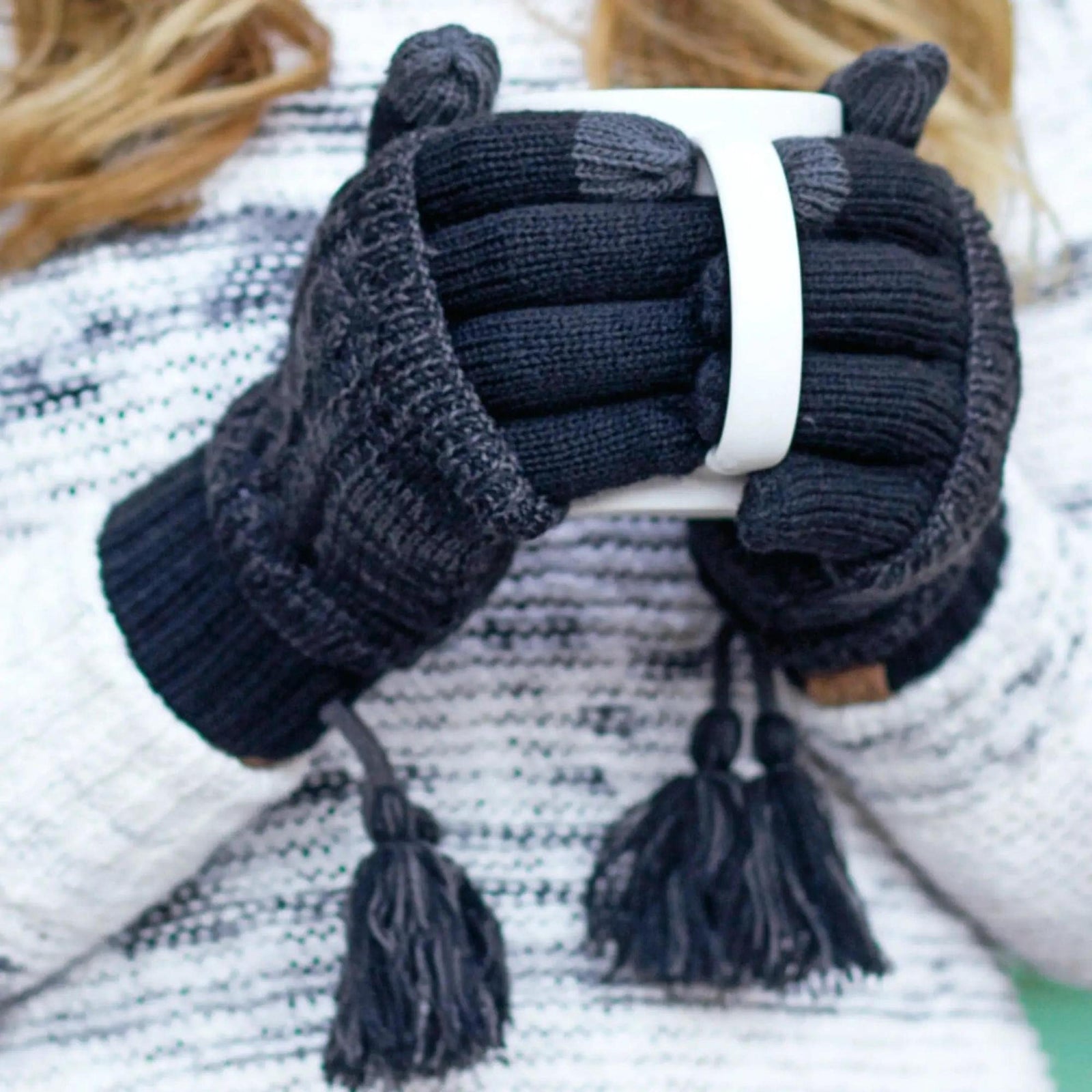 CC Touchscreen Glove w/ Cuff & Tassel - Truly Contagious