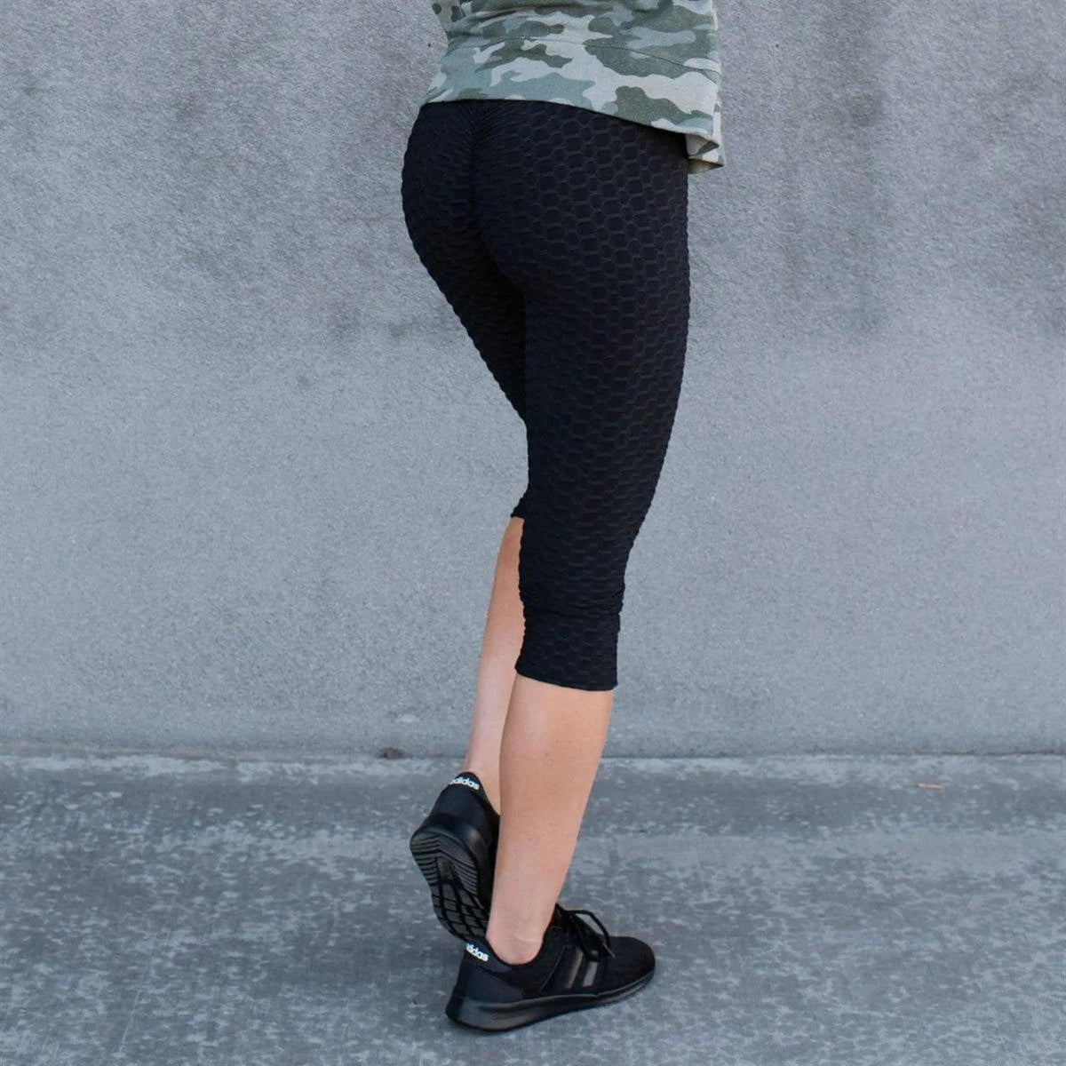 Cellulite Hiding Capri Leggings | New Mix - Truly Contagious