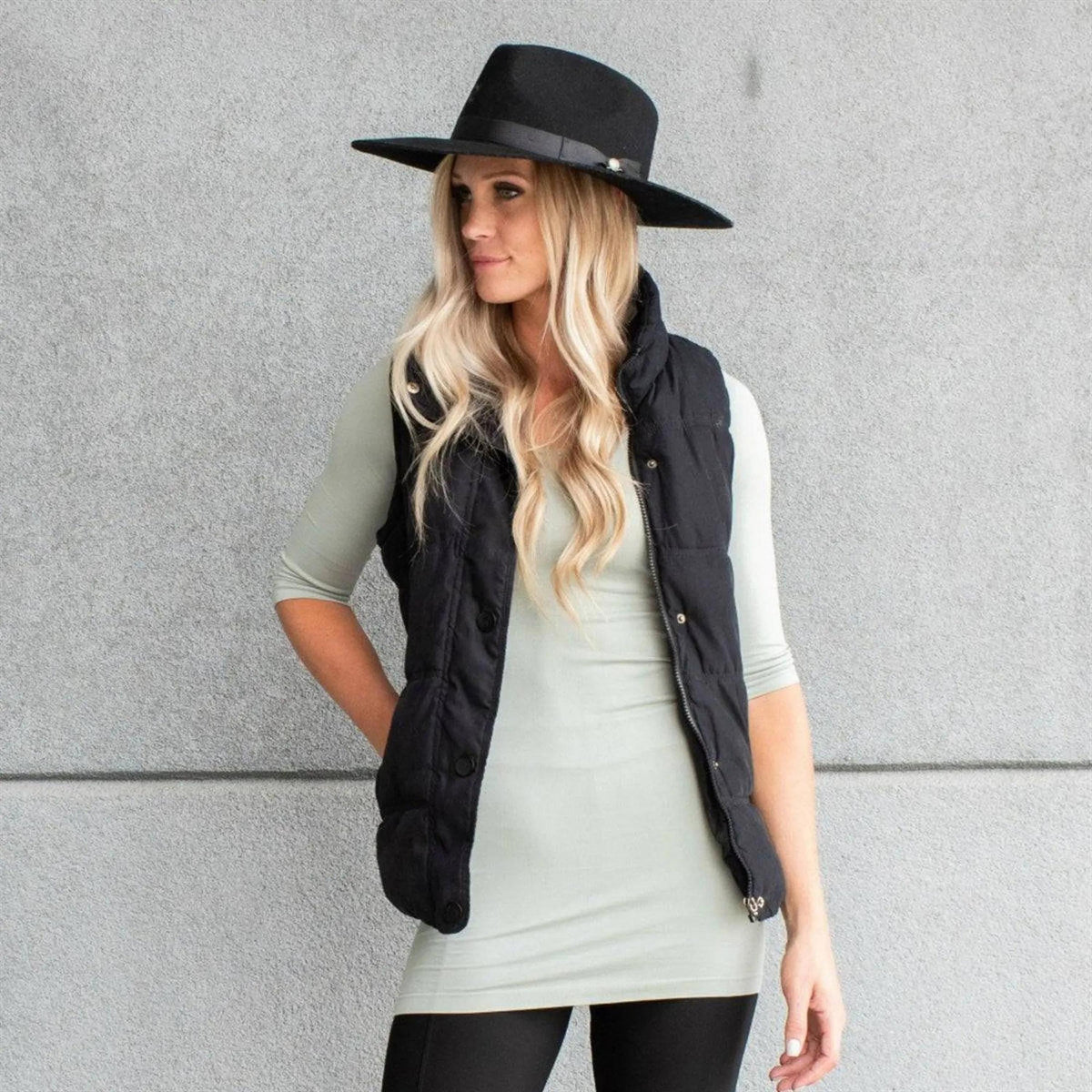 Compression 3/4 Sleeve Layering Basic - Truly Contagious